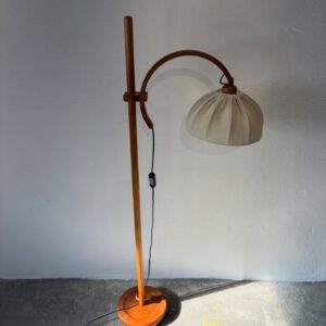 tekowa lampa podłogowa prod. domus, 1960s