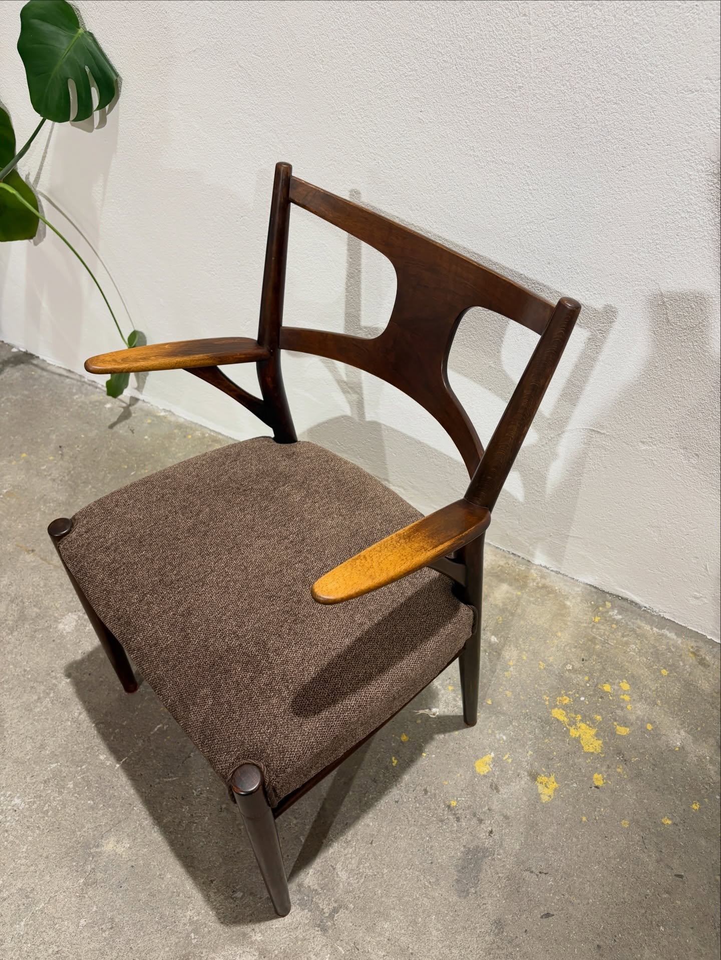 krzesło z podłokietnikami model 46 proj. kurt Østervig dla randers møbelfabrik, dania 1950s. krzesło z podłokietnikami model 46 proj. kurt Østervig dla randers møbelfabrik, dania 1950s.