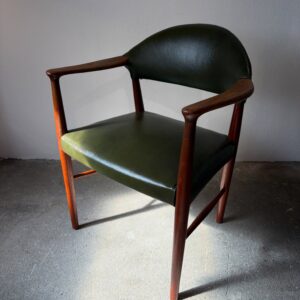 fotel z drewna tekowego model 223 proj. kurt olsen dla slagelse møbelvaerk, dania 1950’s.