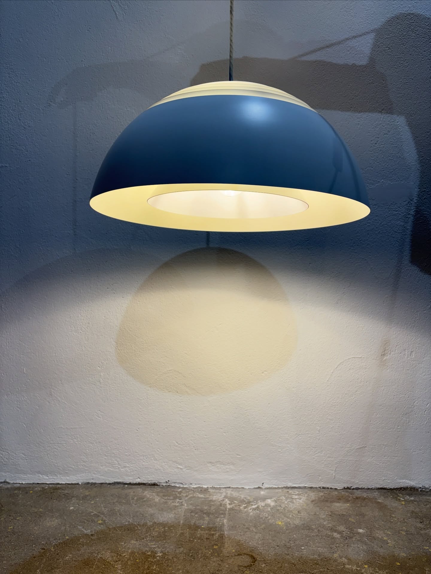 ikoniczna lampa aj royal proj. arne jacobsena dla louis poulsen, dania 1950s ikoniczna lampa aj royal proj. arne jacobsena dla louis poulsen, dania 1950s
